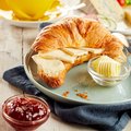 Butter Croissant, sliced, ready baked - 1